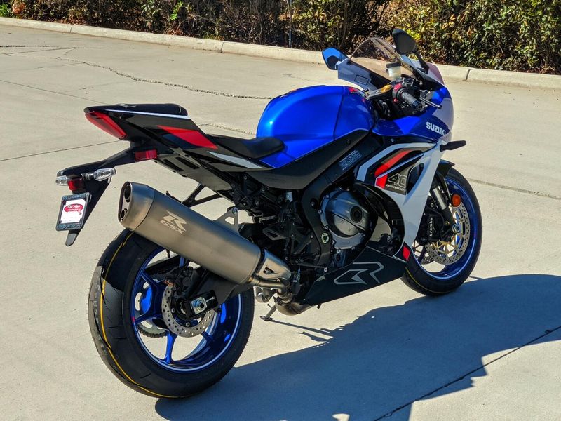 New 2027 Suzuki GSX-R1000 40TH ANNIVERSARY EDITION Image 17