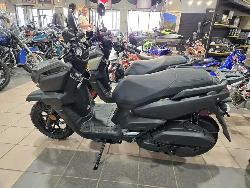 NEW 2026 YAMAHA ZUMA 125 Image 2