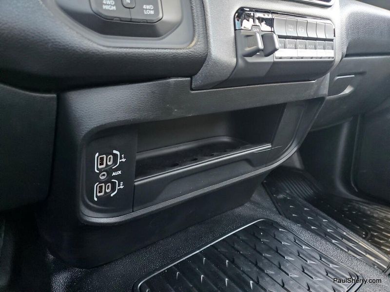 New 2026 RAM 5500 Tradesman Chassis Regular Cab 4x4 84' Ca