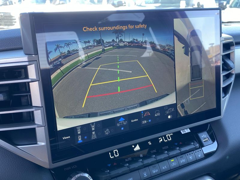 2025 Toyota Tundra Limited HybridImage 16