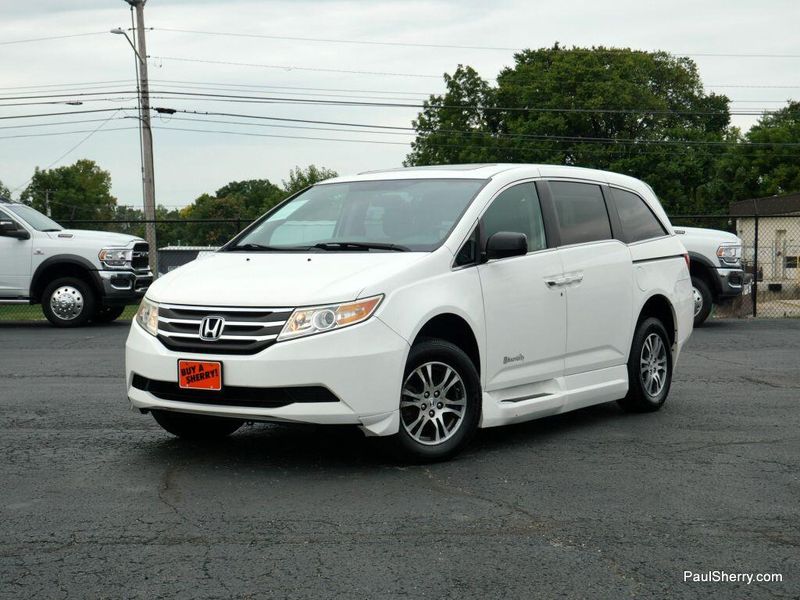 2013 Honda Odyssey EX-L photo 15