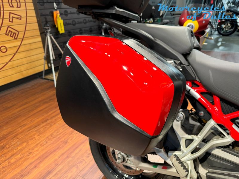 2021 Ducati Multistrada V4S Image 17