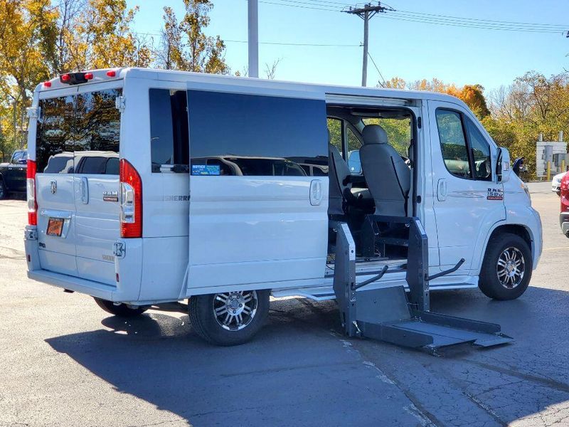 2014 RAM ProMaster 1500 Low RoofImage 6