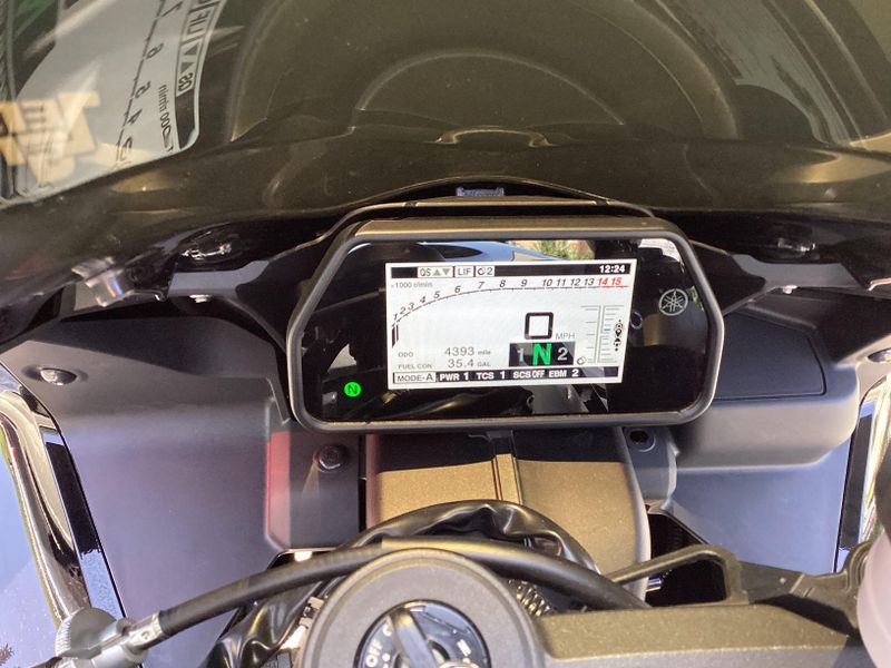 Used 2024 Yamaha YZF R1 