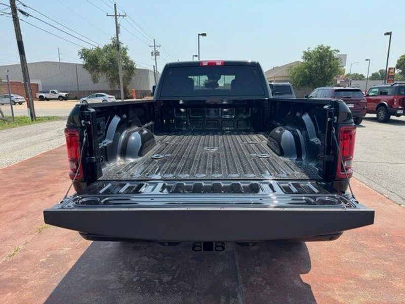 New 2026 RAM 2500 Black Express Crew Cab 4x4 8
