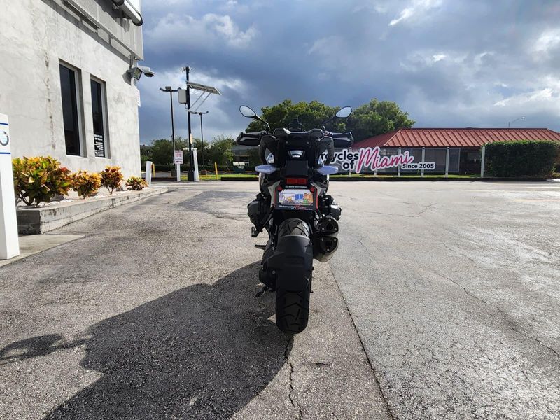 2026 BMW R 1300 GSImage 8