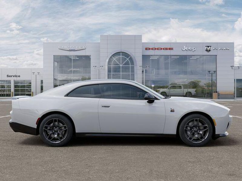 New 2026 Dodge Charger Scat Pack 2-door AwdImage 21