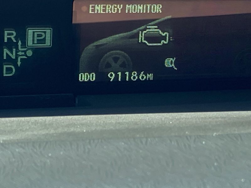 Used 2014 Toyota Prius Plug-In Image 30