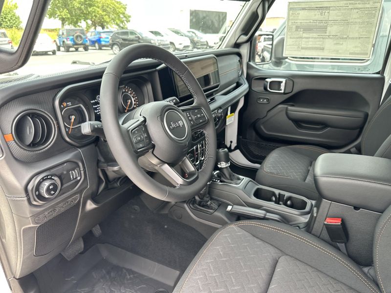 New 2025 Jeep Gladiator Mojave 4x4Image 20