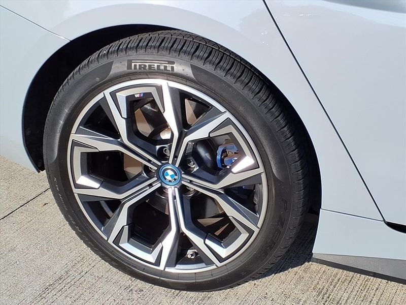 2023 Bmw i4 M50 photo 10