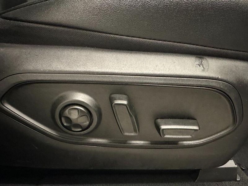 2024 Jeep Cherokee Limited 4xe photo 26