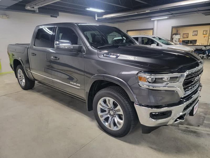 2023 Ram 1500 Limited photo 2