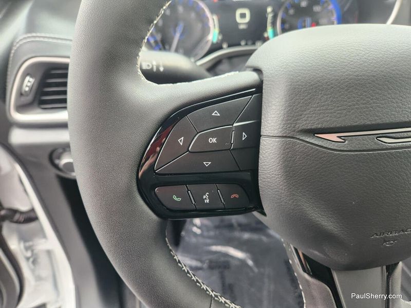 New 2027 Chrysler Pacifica Limited