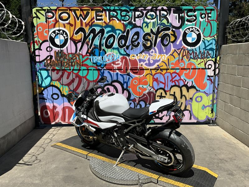 New 2026 BMW S 1000 RR Image 5