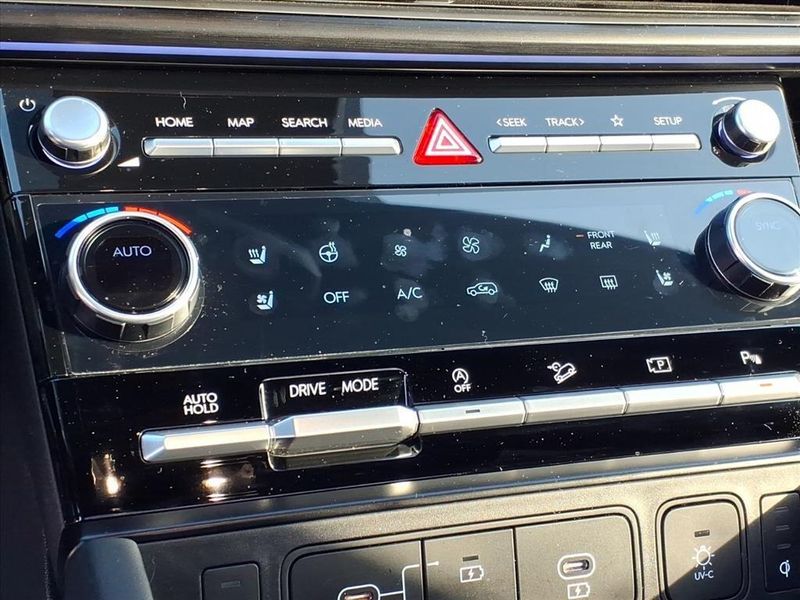 Used 2024 Hyundai Santa Fe CalligraphyImage 23