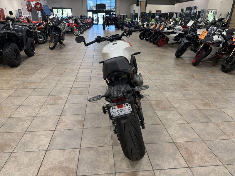Used 2024 Yamaha XSR900 CA Image 16
