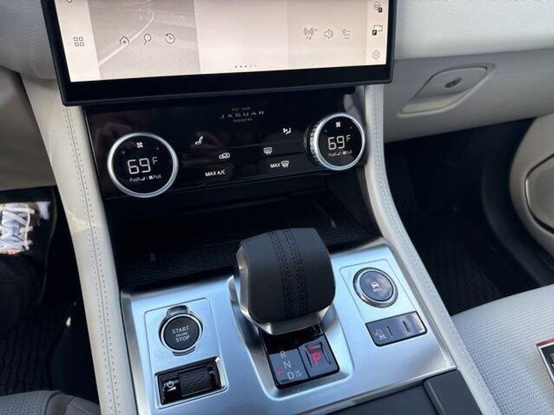 2026 Jaguar F-PACE R-Dynamic S