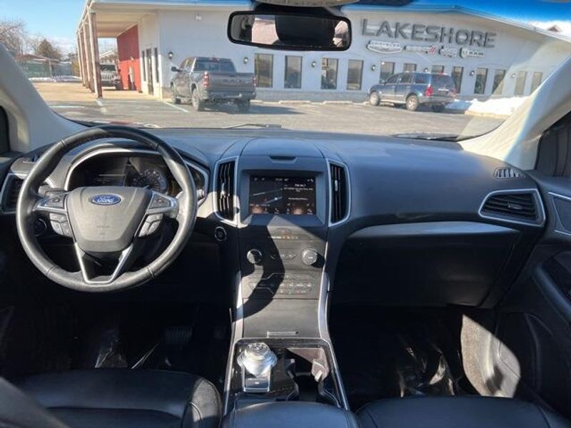 2019 Ford Edge SELImage 28