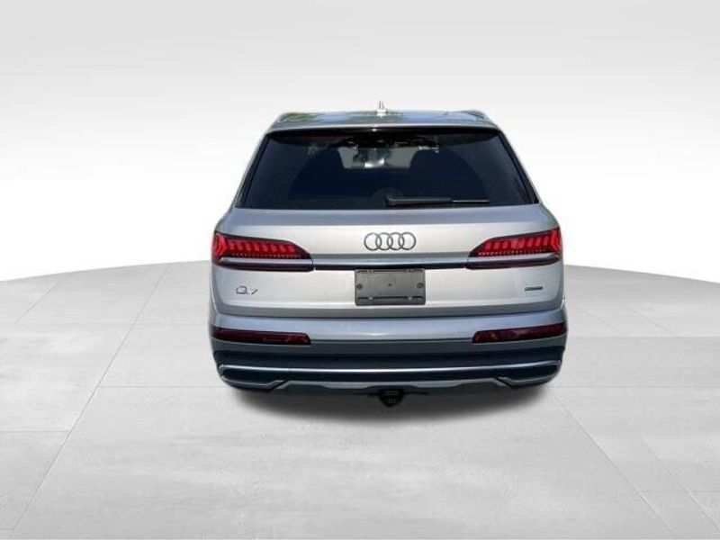 2021 Audi Q7 Premium Plus