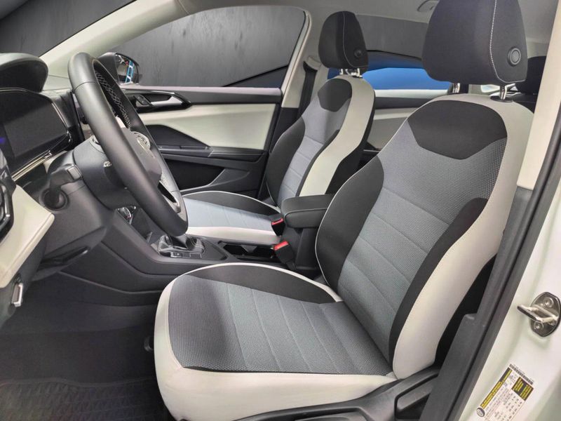Used 2025 Volkswagen Taos SImage 10