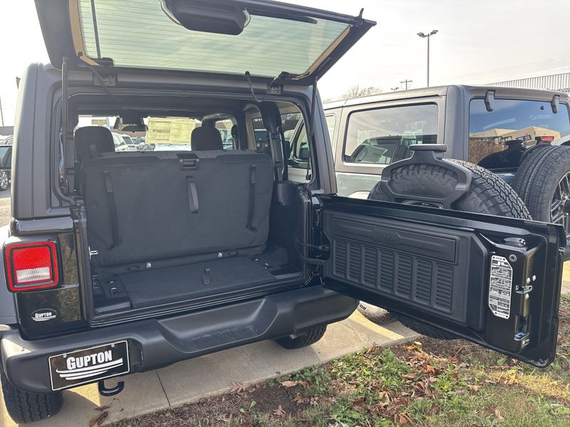 New 2026 Jeep Wrangler 2-door Sport SImage 8