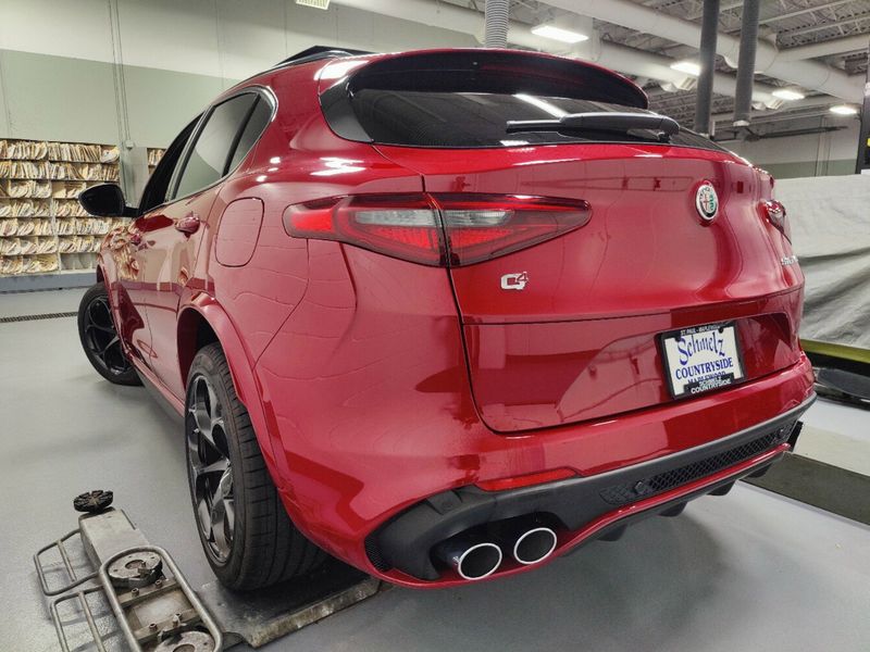 2023 Alfa Romeo Stelvio Quadrifoglio AWD w/SunroofImage 16