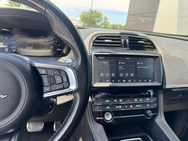 2019 Jaguar F-PACE S