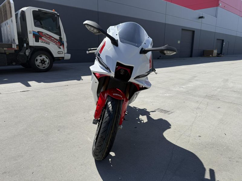 New 2025 Yamaha YZF-R9 Image 2