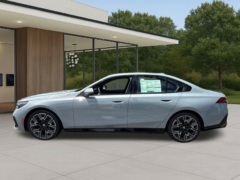 New 2027 BMW 5 Series 530iImage 13
