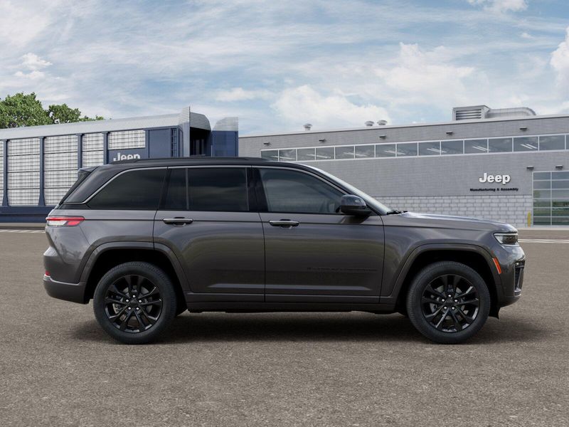New 2026 Jeep Grand Cherokee Limited Reserve 4x4
