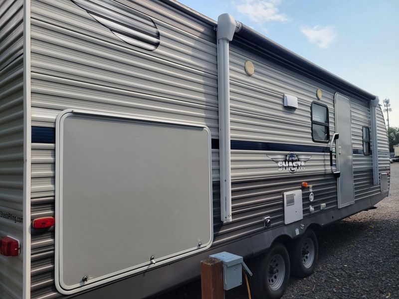 Used 2021 FOREST RIVER Shasta Image 3