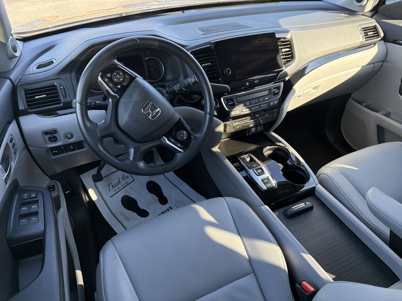 Used 2021 Honda Pilot Touring 7-PassengerImage 20