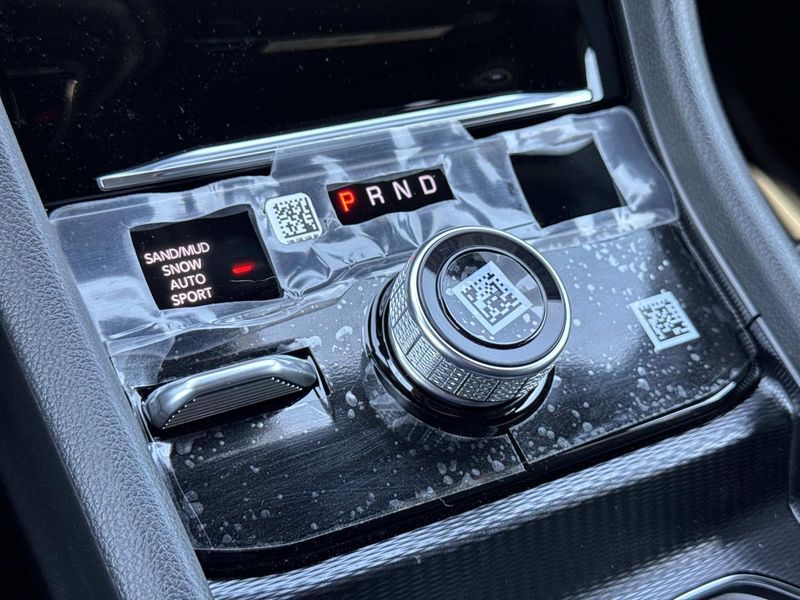 New 2026 Jeep Grand Cherokee L Laredo Altitude 4x4
