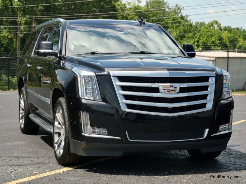 Used 2019 Cadillac Escalade ESV 