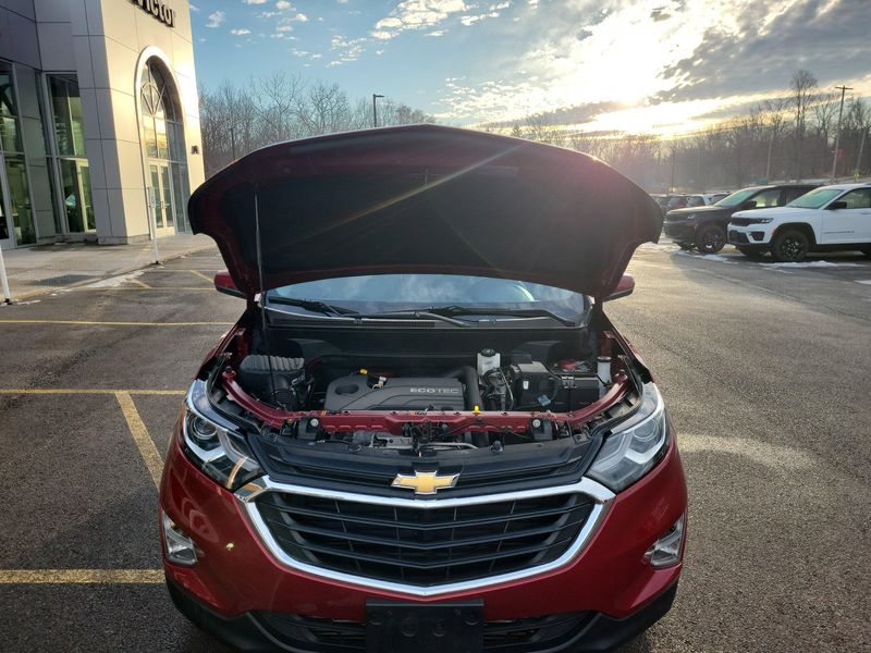 Used 2020 Chevrolet Equinox LTImage 24