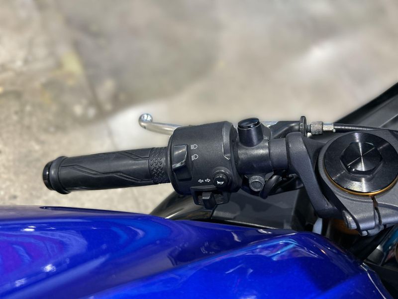 Used 2021 Yamaha YZF-R3 ABS Image 17
