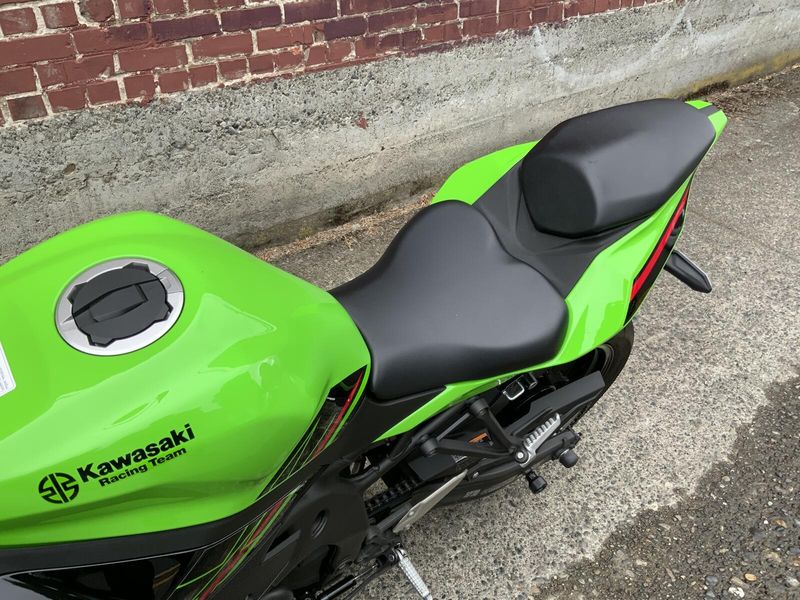 2023 Kawasaki ZX400 NINJA 