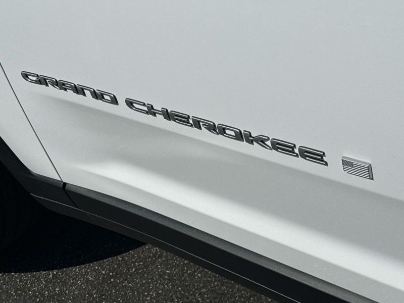 New 2026 Jeep Grand Cherokee Limited 4x4