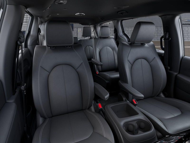 New 2027 Chrysler Pacifica Select Awd