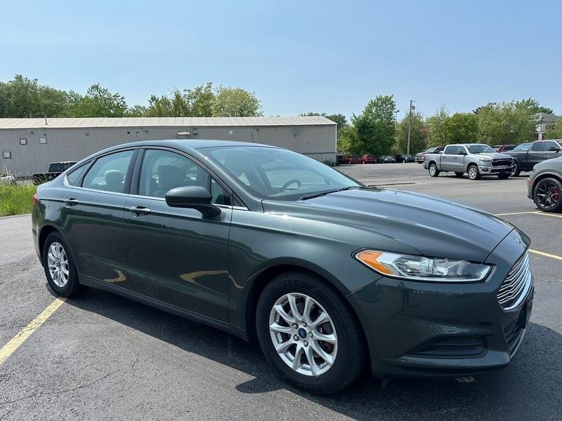 2015 Ford Fusion SImage 1