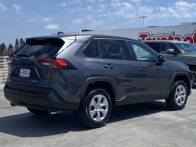 2025 Toyota RAV4 LEImage 3