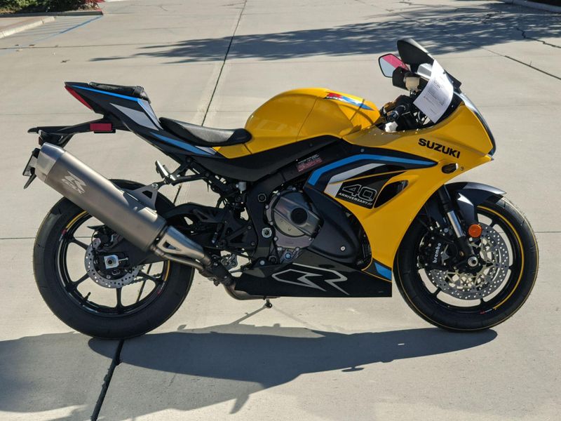 New 2027 Suzuki GSX-R1000 40TH ANNIVERSARY EDITION Image 18