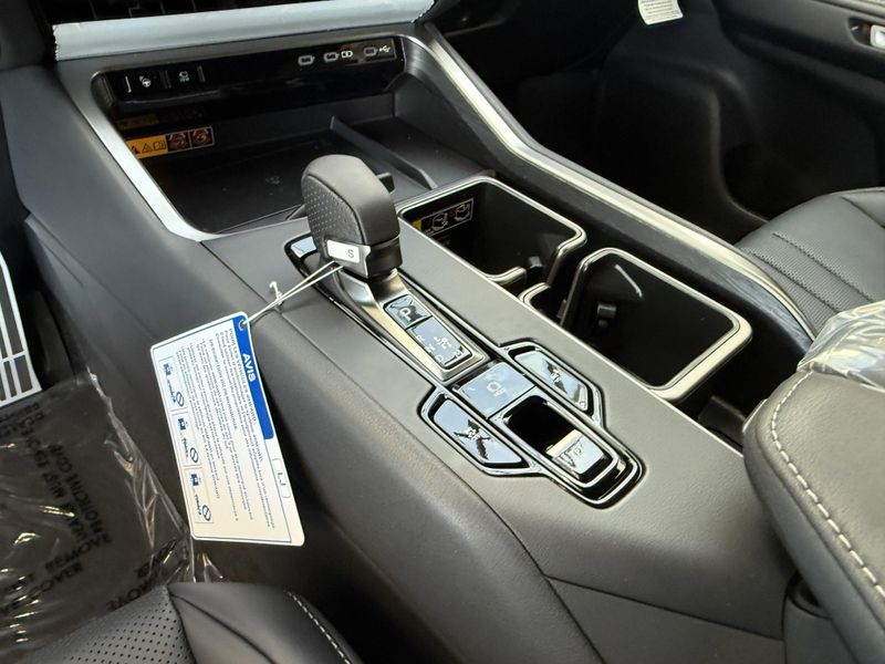 2025 LEXUS TX 500 500h F SPORT PremiumImage 24