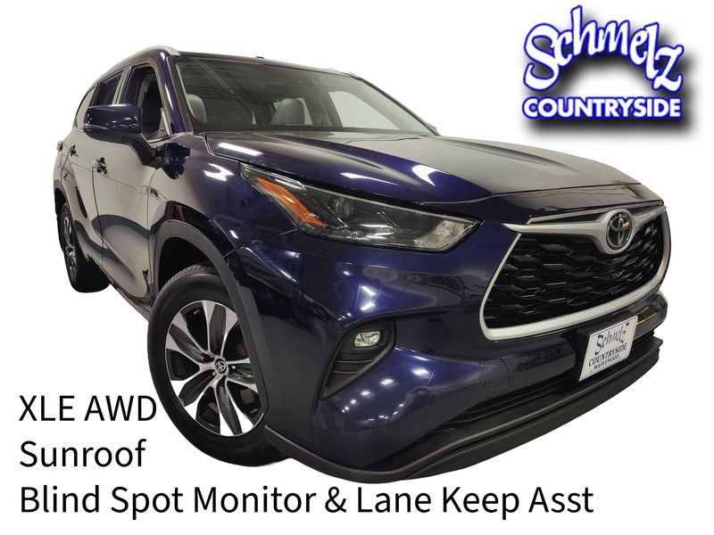 Used 2022 Toyota Highlander XLE AWD w/SunroofImage 1