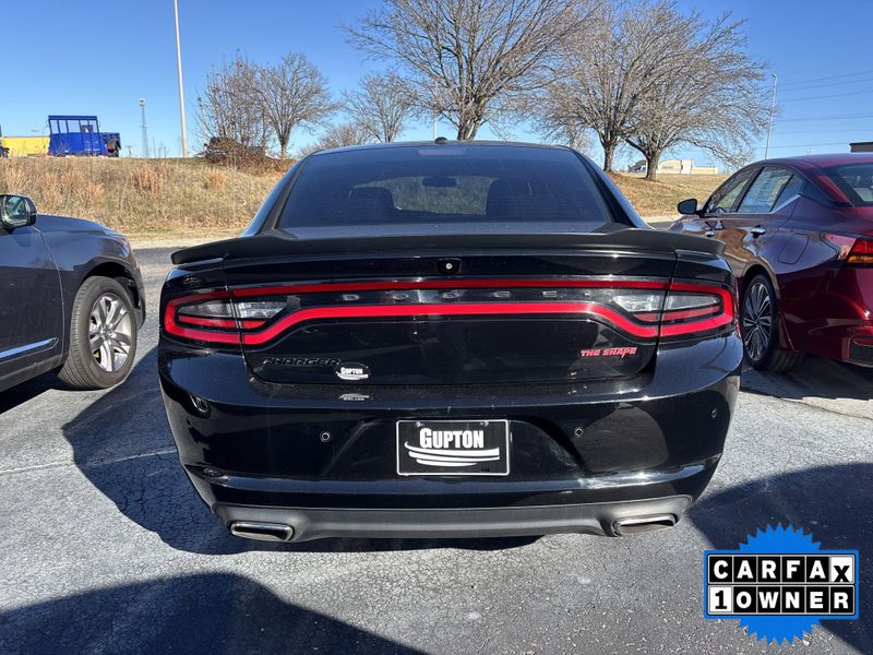 Used 2020 Dodge Charger SXTImage 9