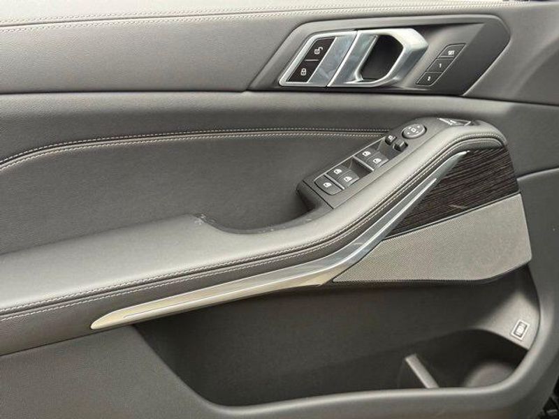 New 2026 BMW X5 xDrive50eImage 15
