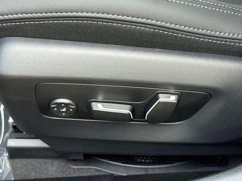 New 2027 BMW 5 Series 530iImage 18