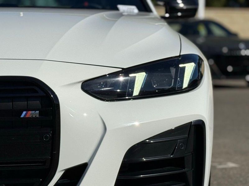 Used 2025 BMW 4 Series M440iImage 13