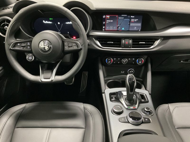 New 2026 Alfa Romeo Stelvio AwdImage 13