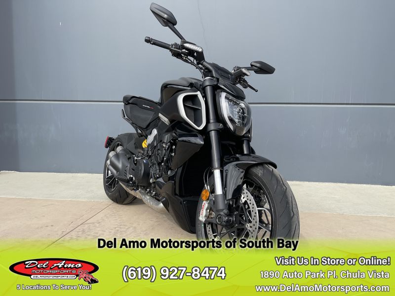 2024 Ducati DIAVEL V4Image 1